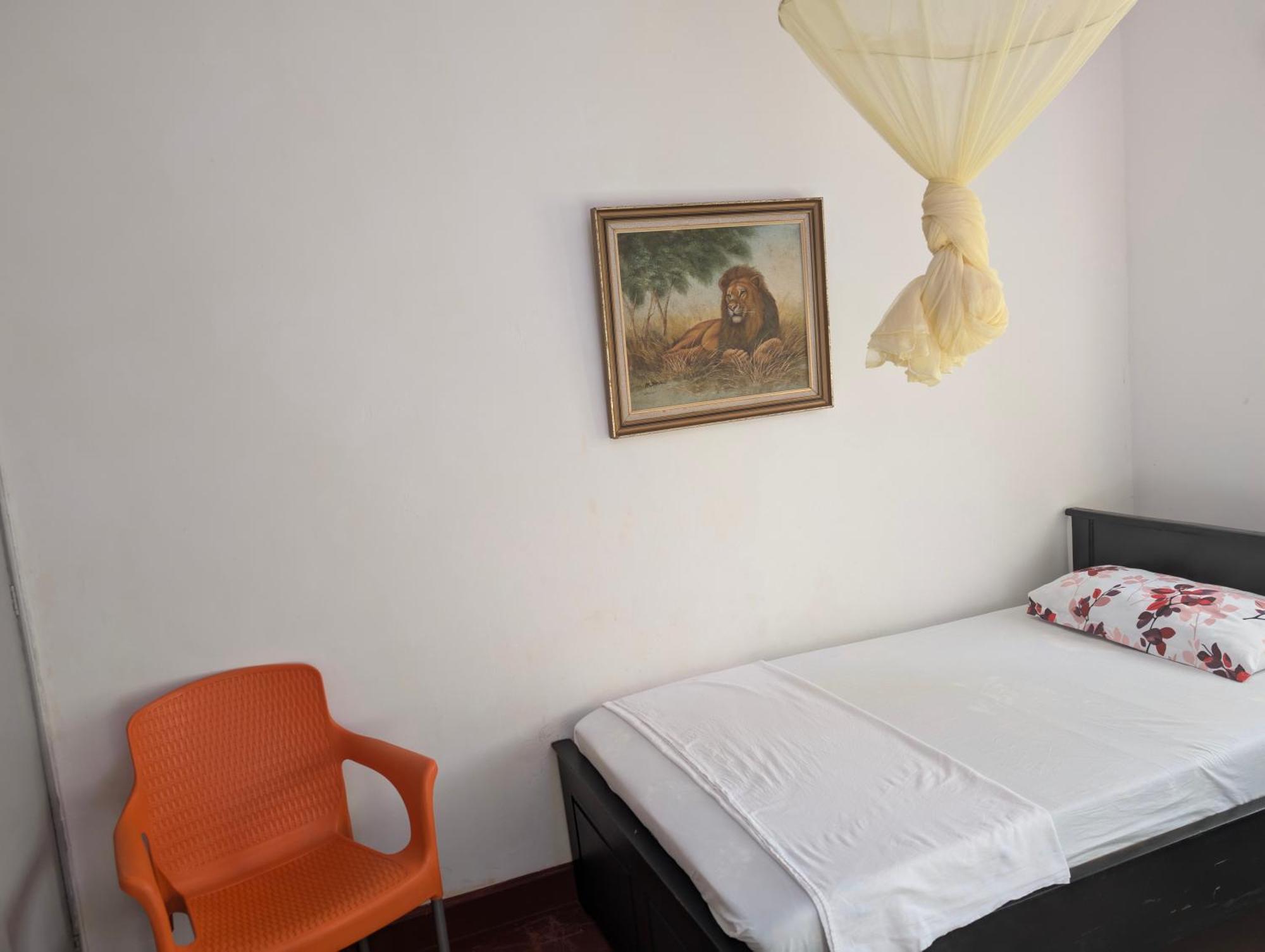 Dans Place Moshi Luaran gambar